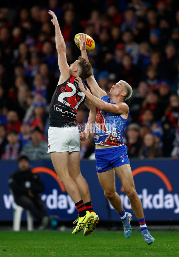 AFL 2025 Round 10 - Western Bulldogs v Essendon - A-59524145