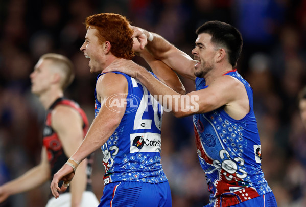 AFL 2025 Round 10 - Western Bulldogs v Essendon - A-59525313