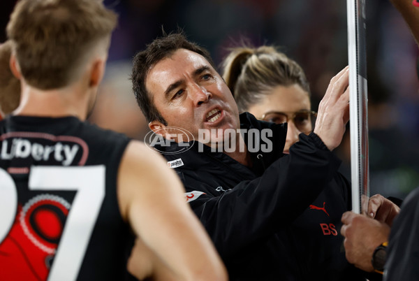 AFL 2025 Round 10 - Western Bulldogs v Essendon - A-59525329
