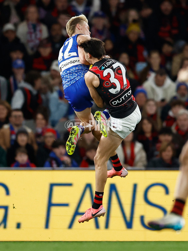AFL 2025 Round 10 - Western Bulldogs v Essendon - A-59527720