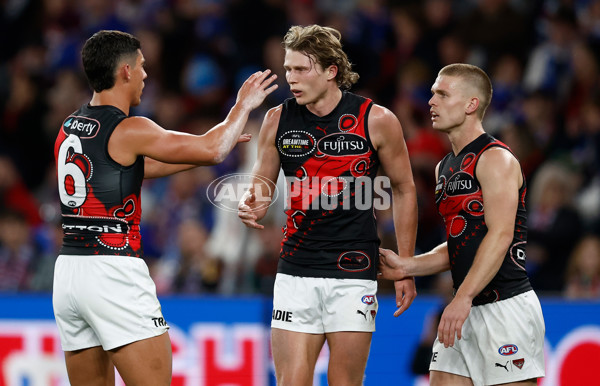 AFL 2025 Round 10 - Western Bulldogs v Essendon - A-59527724