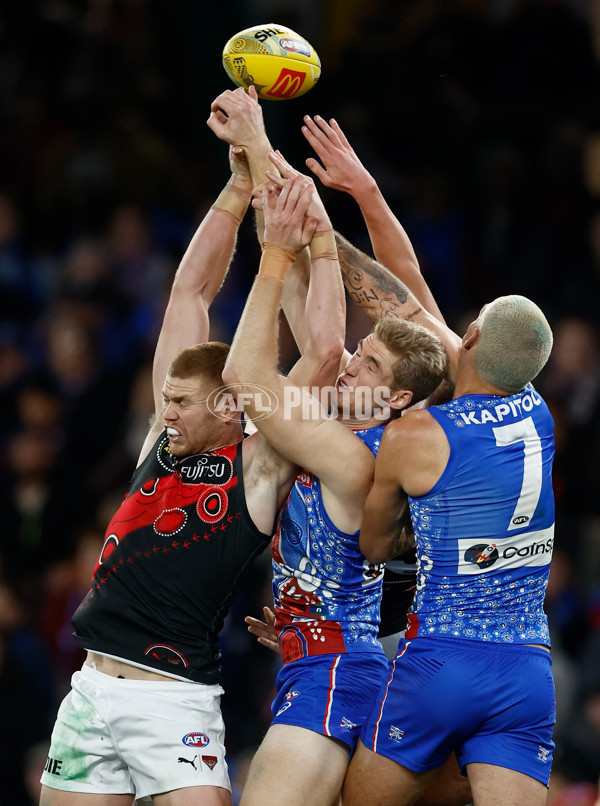 AFL 2025 Round 10 - Western Bulldogs v Essendon - A-59527725
