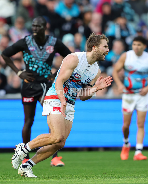AFL 2025 Round 10 - Yartapuulti v Geelong - A-59529515