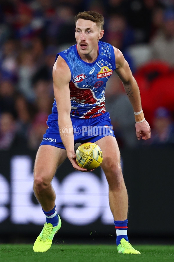 AFL 2025 Round 10 - Western Bulldogs v Essendon - A-59529887