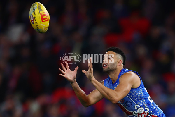 AFL 2025 Round 10 - Western Bulldogs v Essendon - A-59529888