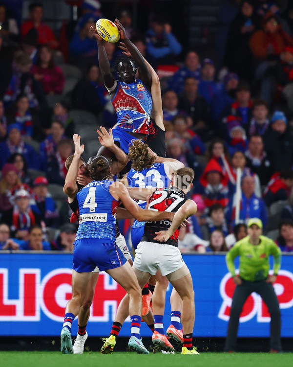 AFL 2025 Round 10 - Western Bulldogs v Essendon - A-59532334