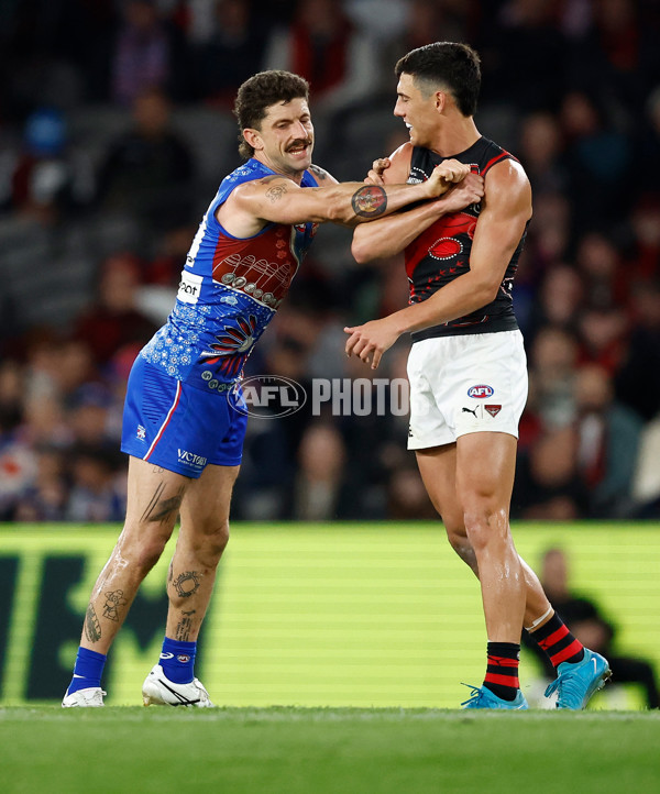AFL 2025 Round 10 - Western Bulldogs v Essendon - A-59532339