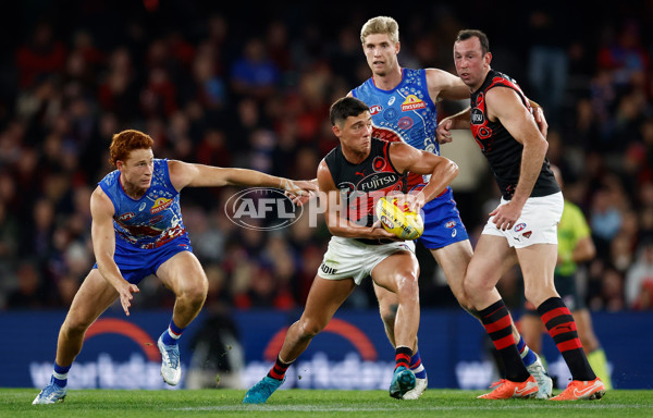 AFL 2025 Round 10 - Western Bulldogs v Essendon - A-59532342