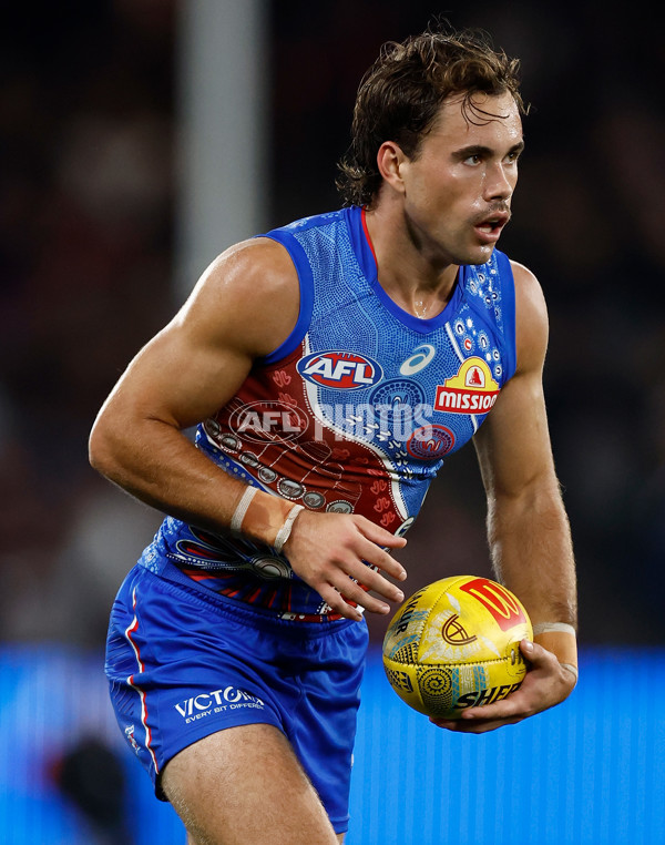 AFL 2025 Round 10 - Western Bulldogs v Essendon - A-59532345