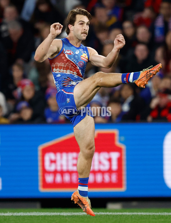 AFL 2025 Round 10 - Western Bulldogs v Essendon - A-59532359