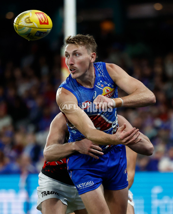 AFL 2025 Round 10 - Western Bulldogs v Essendon - A-59532365