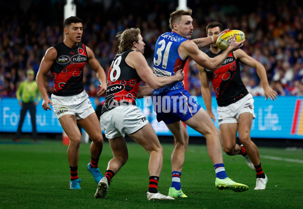 AFL 2025 Round 10 - Western Bulldogs v Essendon - A-59532366