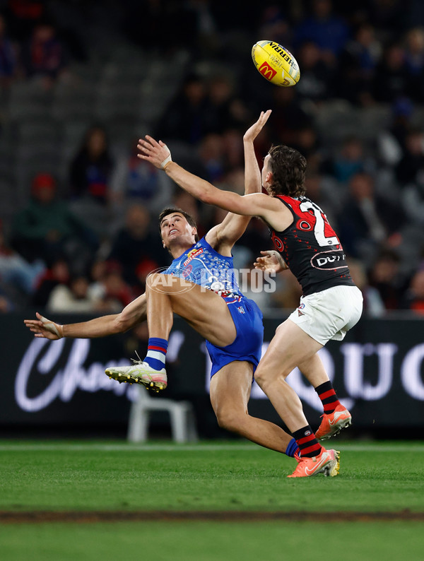 AFL 2025 Round 10 - Western Bulldogs v Essendon - A-59532502