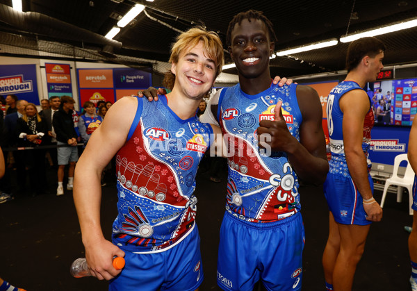 AFL 2025 Round 10 - Western Bulldogs v Essendon - A-59534869