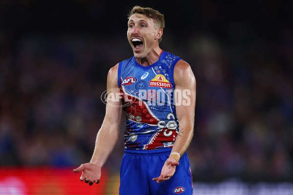 AFL 2025 Round 10 - Western Bulldogs v Essendon - A-59534876