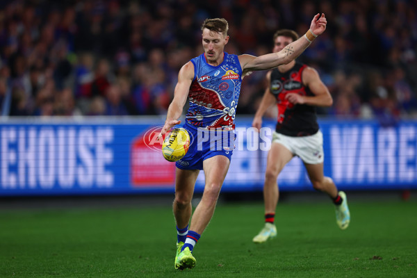 AFL 2025 Round 10 - Western Bulldogs v Essendon - A-59534887
