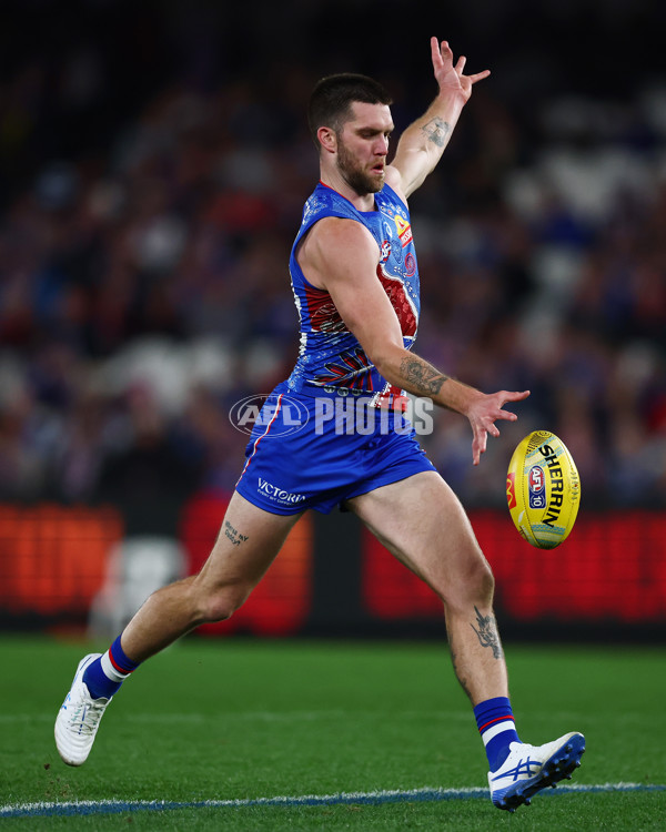 AFL 2025 Round 10 - Western Bulldogs v Essendon - A-59534892