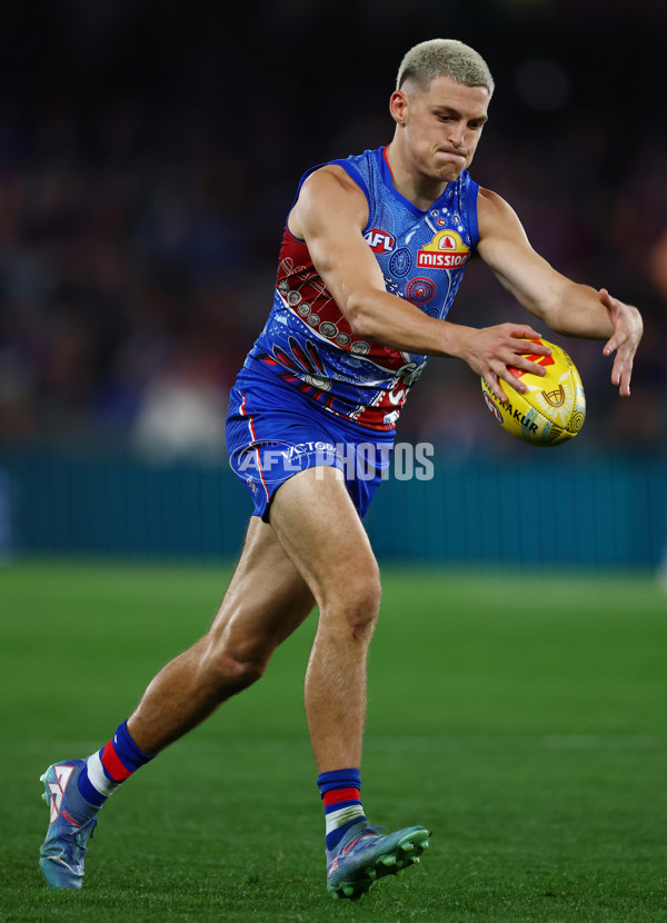 AFL 2025 Round 10 - Western Bulldogs v Essendon - A-59534893