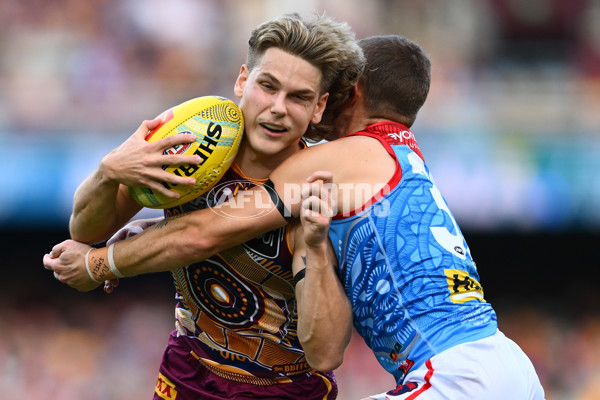 AFL 2025 Round 10 - Brisbane v Narrm - A-59547683