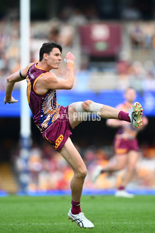 AFL 2025 Round 10 - Brisbane v Narrm - A-59547753