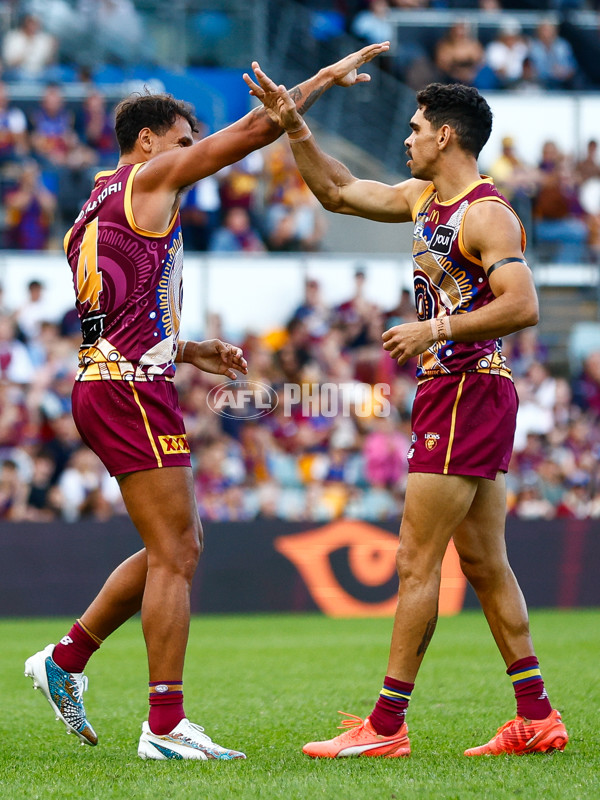 AFL 2025 Round 10 - Brisbane v Narrm - A-59547781