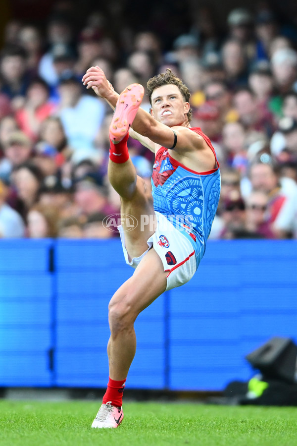 AFL 2025 Round 10 - Brisbane v Narrm - A-59548970