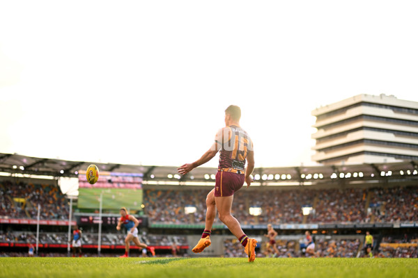 AFL 2025 Round 10 - Brisbane v Narrm - A-59548971