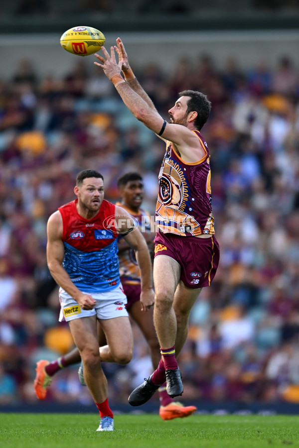 AFL 2025 Round 10 - Brisbane v Narrm - A-59548985