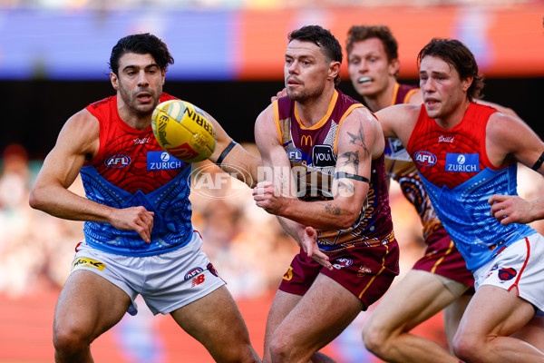 AFL 2025 Round 10 - Brisbane v Narrm - A-59550004