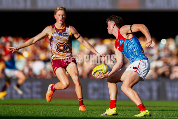 AFL 2025 Round 10 - Brisbane v Narrm - A-59550008