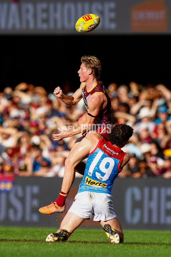 AFL 2025 Round 10 - Brisbane v Narrm - A-59550009