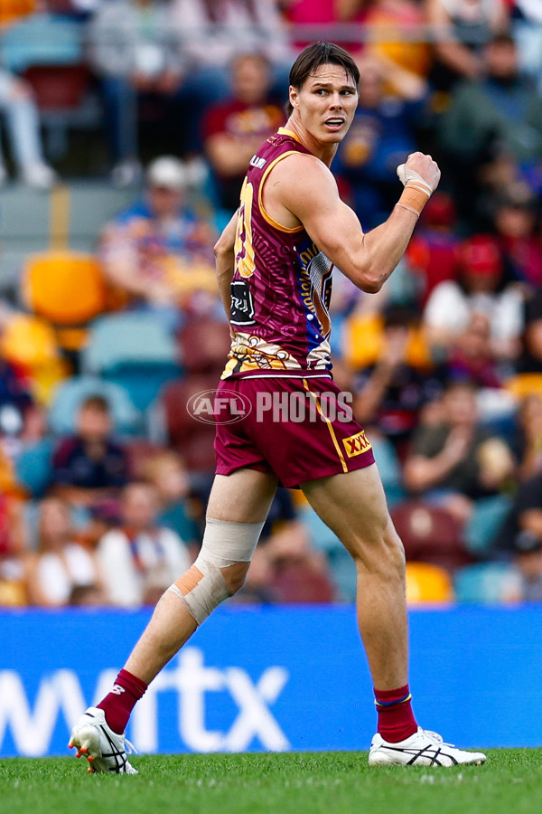 AFL 2025 Round 10 - Brisbane v Narrm - A-59550033