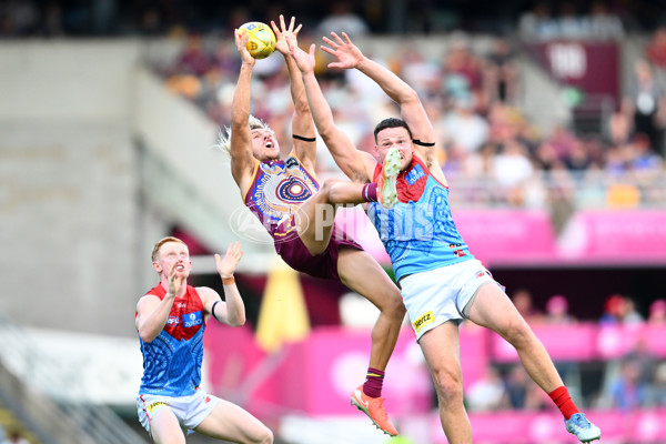 AFL 2025 Round 10 - Brisbane v Narrm - A-59550074