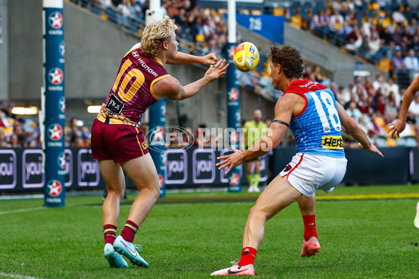 AFL 2025 Round 10 - Brisbane v Narrm - A-59551929