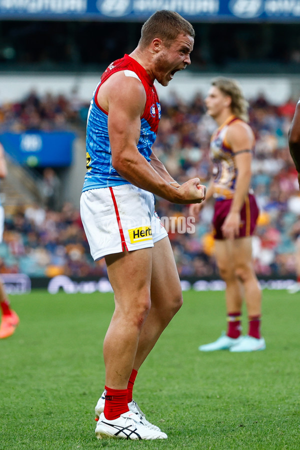 AFL 2025 Round 10 - Brisbane v Narrm - A-59551934