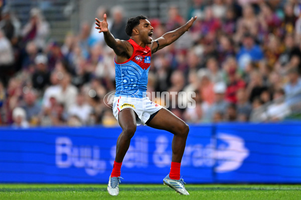 AFL 2025 Round 10 - Brisbane v Narrm - A-59556878