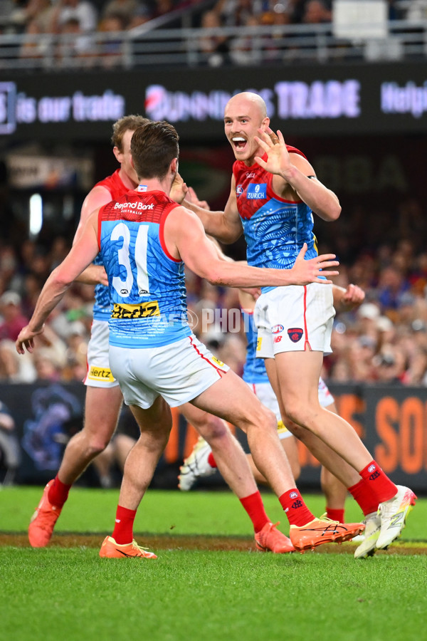 AFL 2025 Round 10 - Brisbane v Narrm - A-59559901