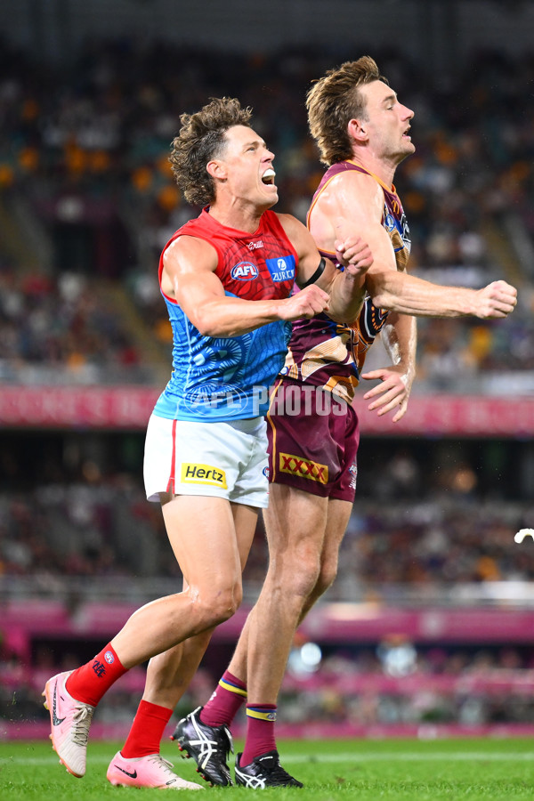 AFL 2025 Round 10 - Brisbane v Narrm - A-59562042