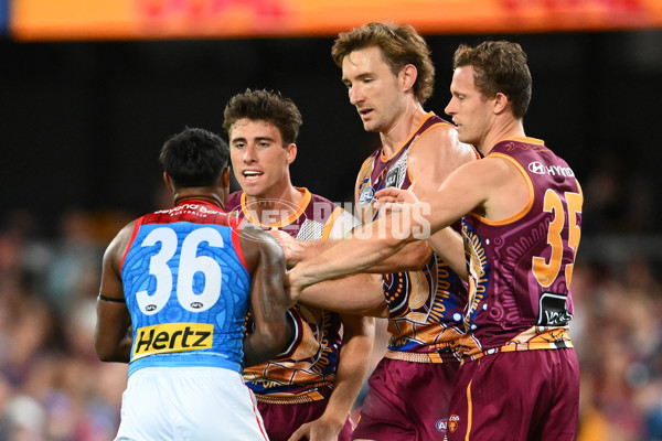 AFL 2025 Round 10 - Brisbane v Narrm - A-59562096