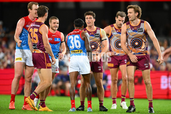 AFL 2025 Round 10 - Brisbane v Narrm - A-59562592