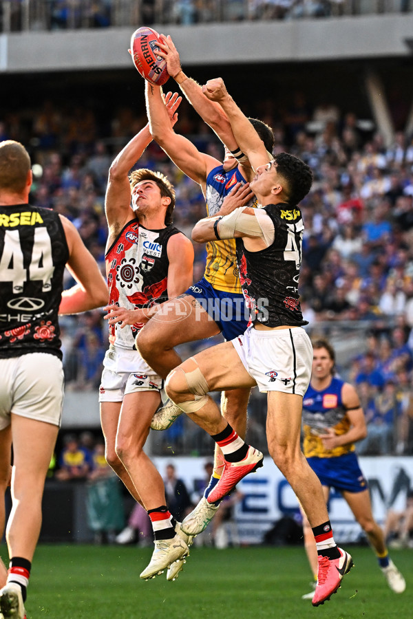 AFL 2025 Round 10 - Waalitj Marawar v Euro-Yroke - A-59564309