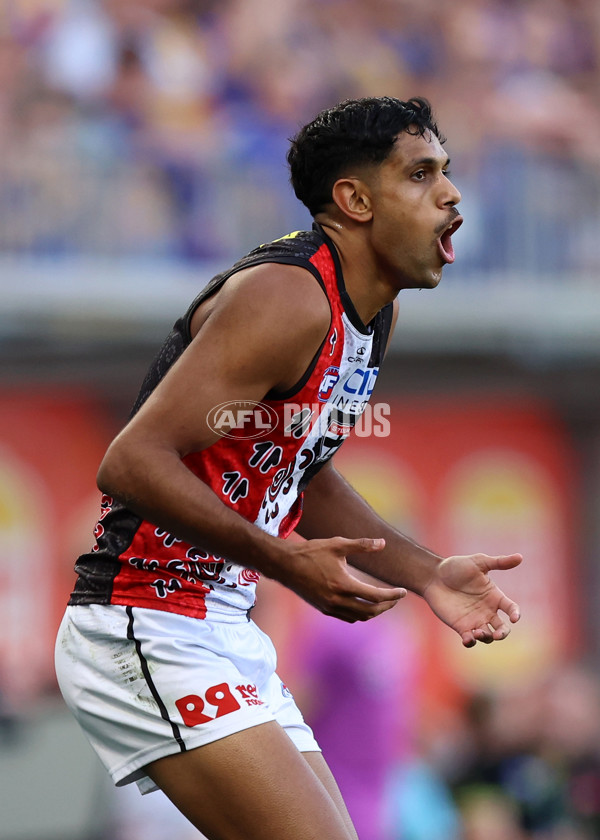 AFL 2025 Round 10 - Waalitj Marawar v Euro-Yroke - A-59565045