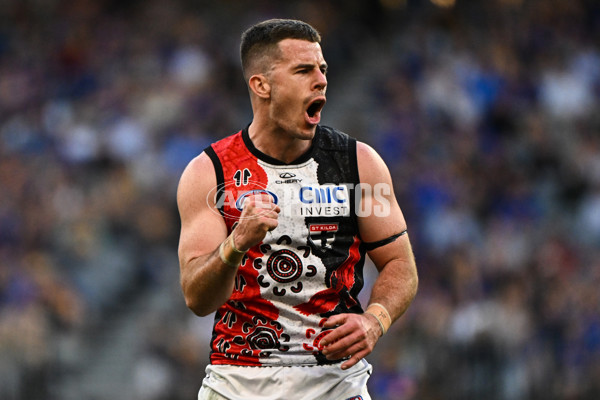 AFL 2025 Round 10 - Waalitj Marawar v Euro-Yroke - A-59567308