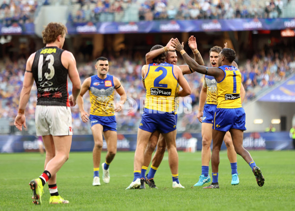 AFL 2025 Round 10 - Waalitj Marawar v Euro-Yroke - A-59571931