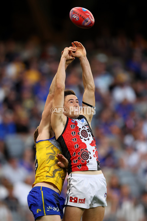 AFL 2025 Round 10 - Waalitj Marawar v Euro-Yroke - A-59571988