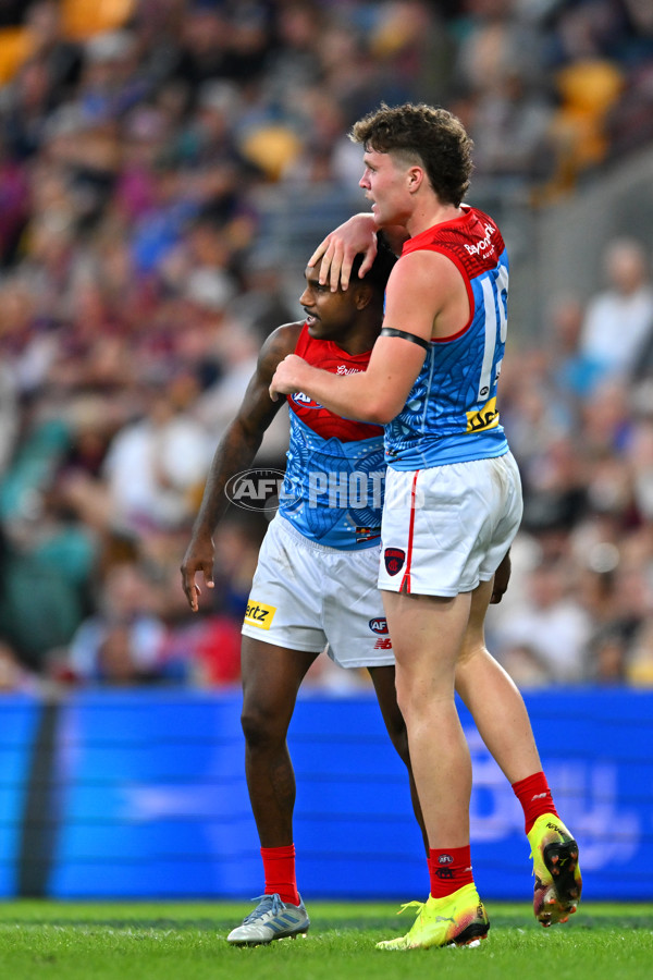 AFL 2025 Round 10 - Brisbane v Narrm - A-59574462