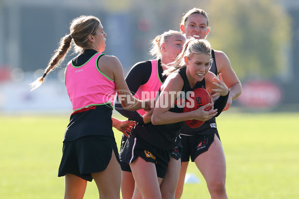 AFLW 2025 Training - Collingwood 210525 - A-59582179