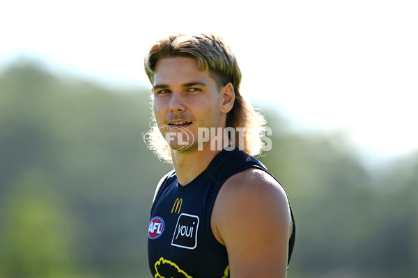AFL 2025 Training - Brisbane 220525 - A-59596742