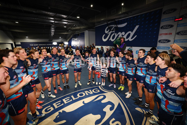 AFL 2025 Round 11 - Geelong v Western Bulldogs - A-59611351