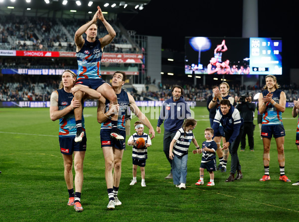 AFL 2025 Round 11 - Geelong v Western Bulldogs - A-59614368